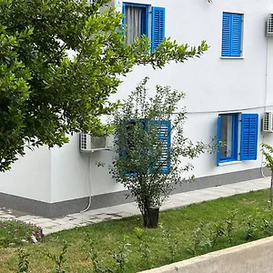 Doneto, In Private House Fiume